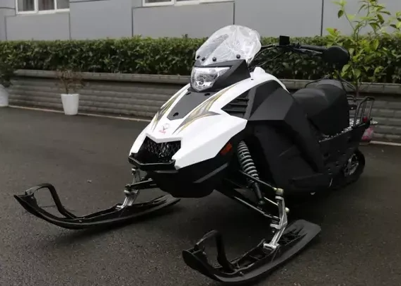 Снегоход ULAR 220 в Черкесске