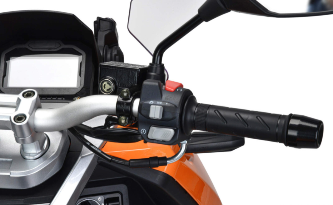 Скутер MOTOLAND (МОТОЛЕНД) T-MAX 150 в Черкесске