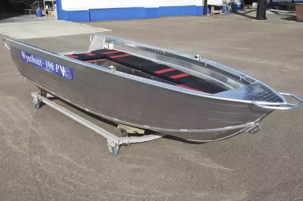 Алюминиевая лодка Wyatboat-390РМ увеличенный борт в Черкесске