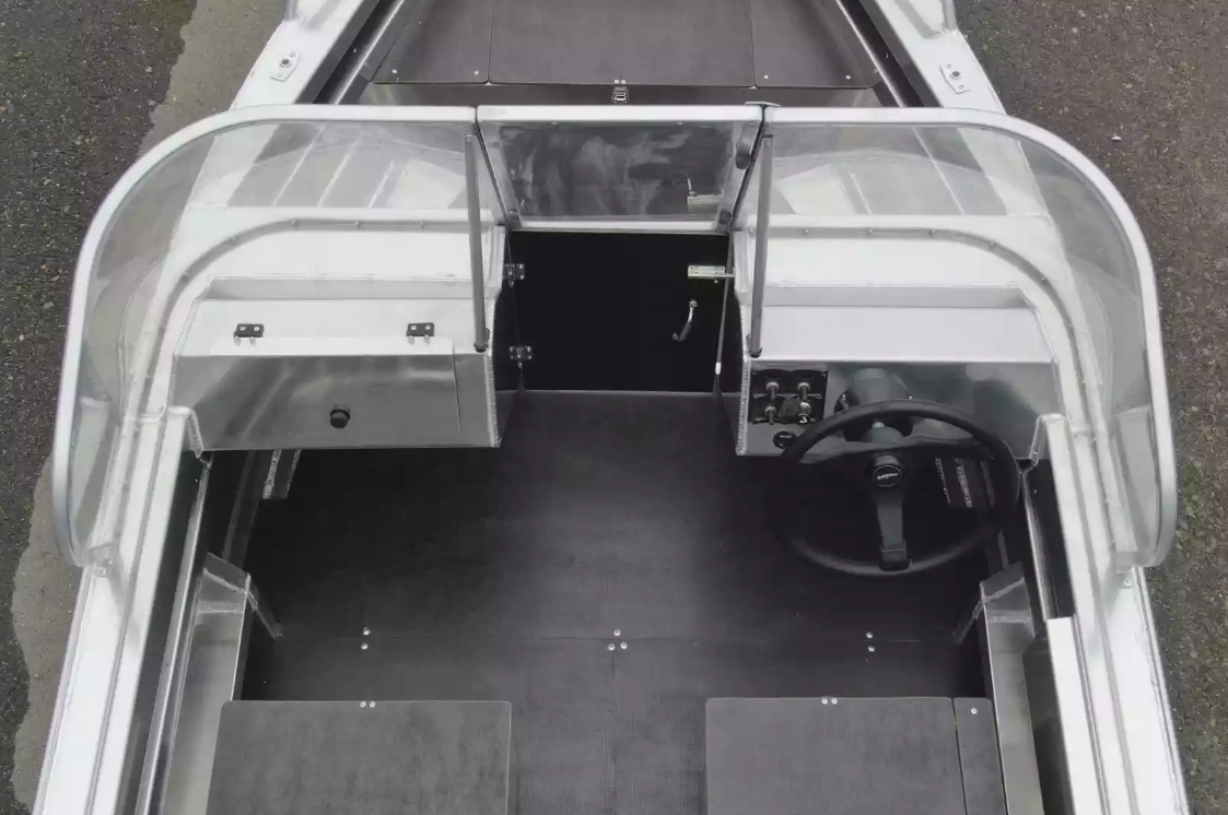 Алюминиевая лодка  Neman-400 DC в Черкесске