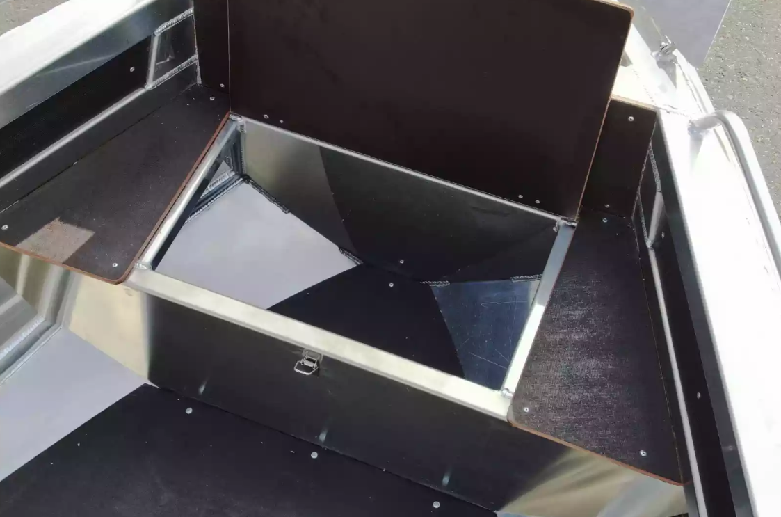 Алюминиевая лодка  Неман-480 Р в Черкесске