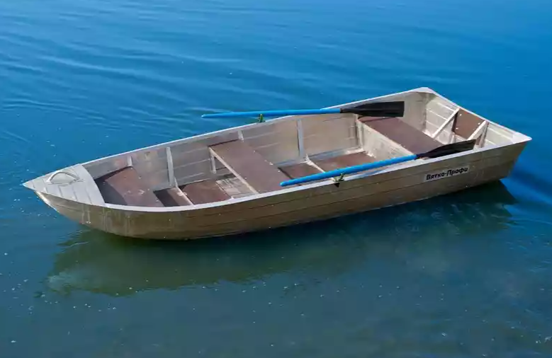 Алюминиевая лодка Вятка-Профи 37 в Черкесске