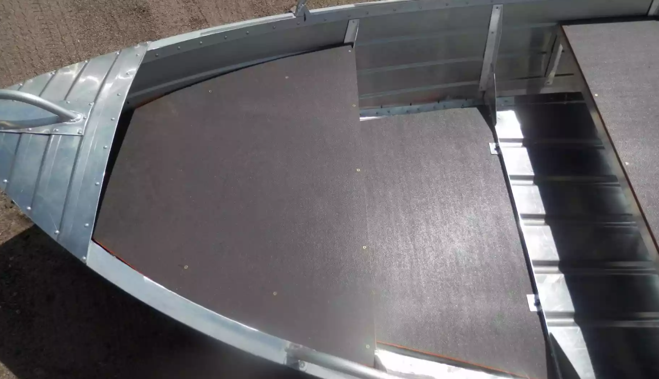 Алюминиевая лодка Вятка-Профи 32 в Черкесске