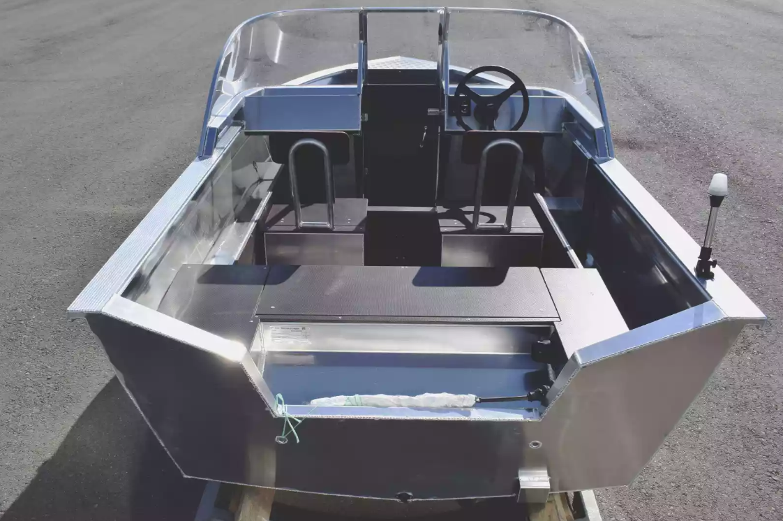 Алюминиевая лодка  Неман-400 DCM в Черкесске