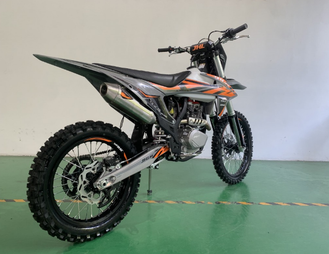 Мотоцикл JHLMOTO JHL LX4 CB300RL (175FMN) в Черкесске