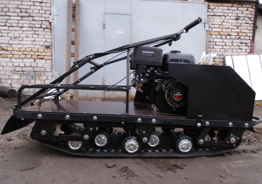 Мотобуксировщик AhtaR Зима 9 л/с с вариатором в Черкесске