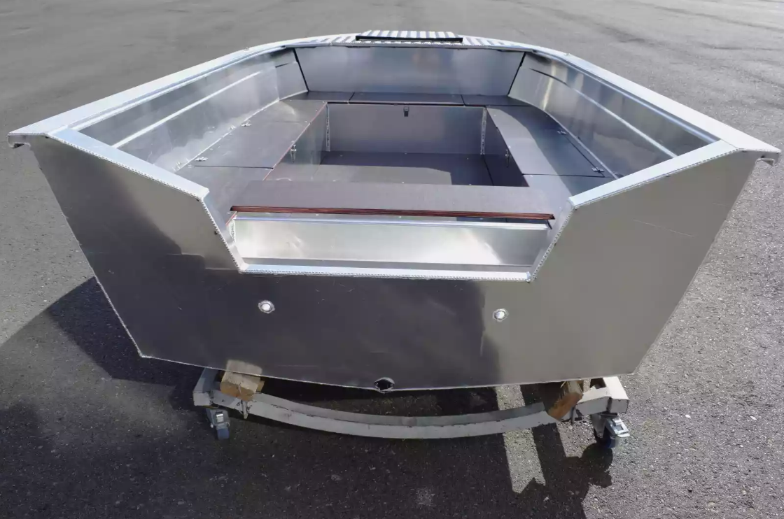 Алюминиевая лодка Неман-400 Р PRO в Черкесске