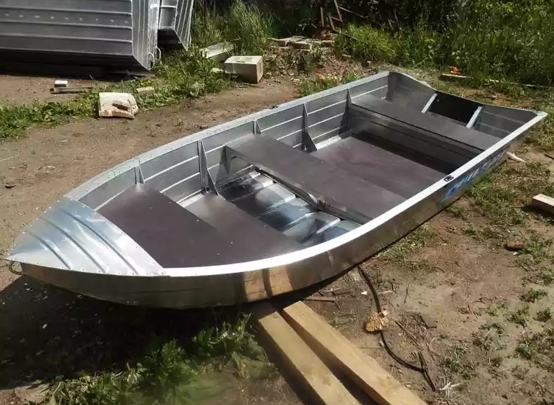 Алюминиевая лодка Вятка-Профи 37 в Черкесске