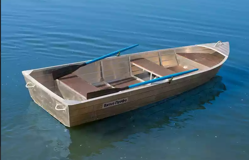 Алюминиевая лодка Вятка-Профи 37 в Черкесске