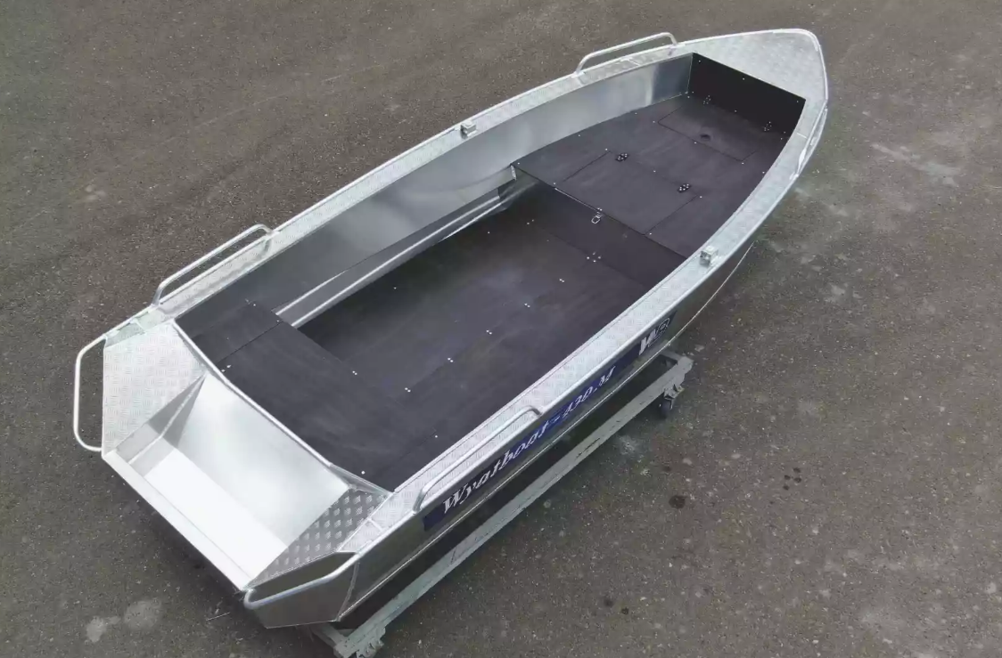 Алюминиевая лодка  Wyatboat-430М FISH в Черкесске