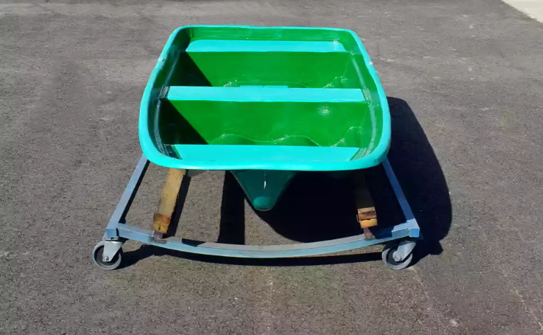 Стеклопластиковая лодка Старт (тримаран) в Черкесске