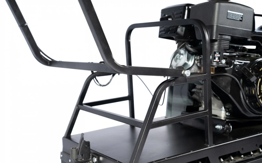 Мотобуксировщик БУРЛАК-M2 LFK 15 л.с. с эл/зап (передний привод, катки) в Черкесске