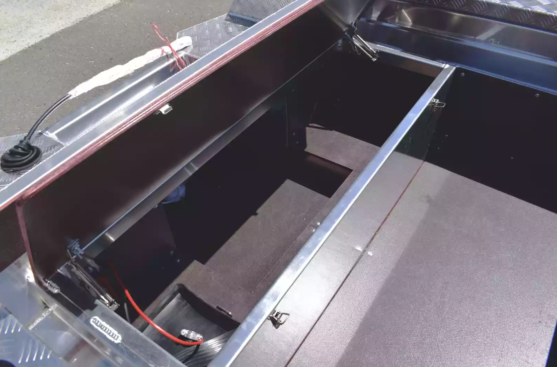 Алюминиевая лодка Wyatboat-390 DCM в Черкесске