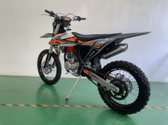 Мотоцикл JHLMOTO JHL LX4 CB300RL (175FMN) в Черкесске