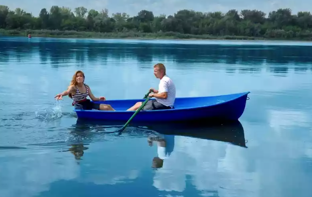 Стеклопластиковая лодка Дельфин в Черкесске