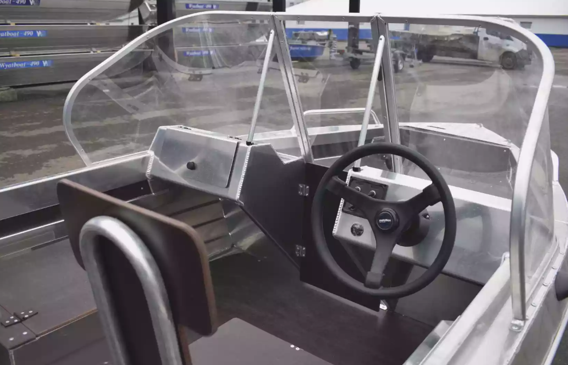 Алюминиевая лодка  Neman-400 DC в Черкесске