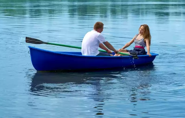 Стеклопластиковая лодка Дельфин в Черкесске