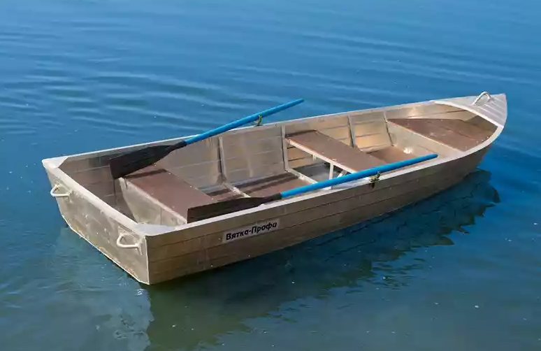 Алюминиевая лодка Вятка-Профи 32 в Черкесске
