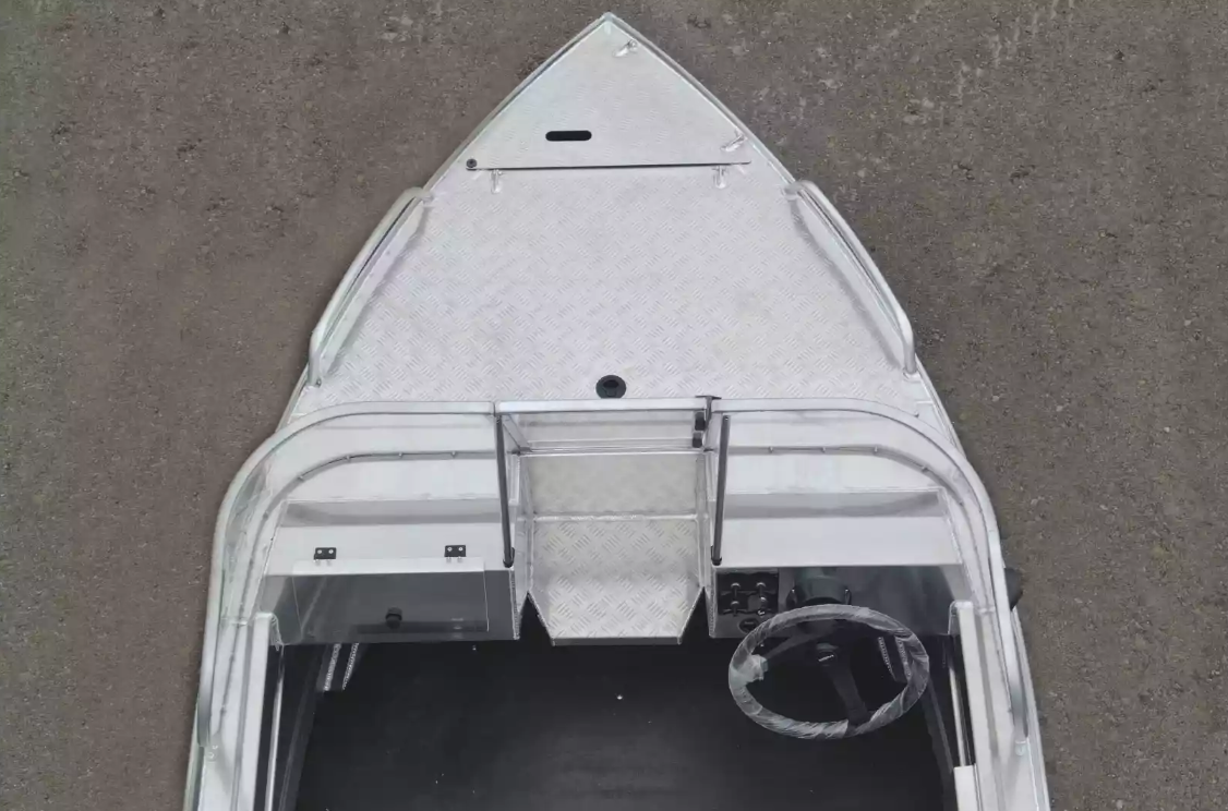 Алюминиевая лодка  Neman-400 PRO в Черкесске