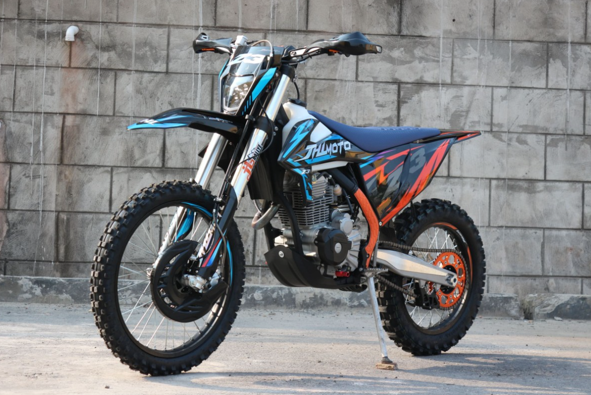Мотоцикл JHLMOTO JHL Z3 CB250 (172FMM-3A) в Черкесске