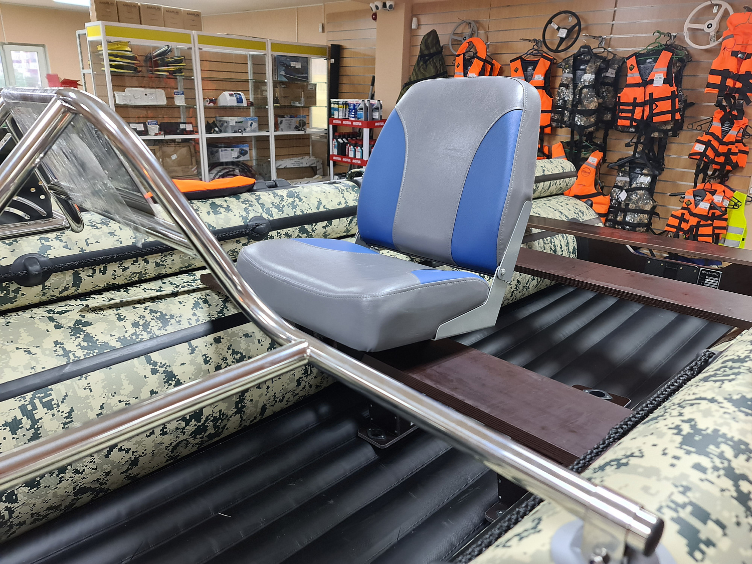 КРЕСЛО МЯГКОЕ РАСКЛАДНОЕ С ПОВОРОТНЫМ МЕХАНИЗМОМ ДЛЯ ЛОДОК в Черкесске